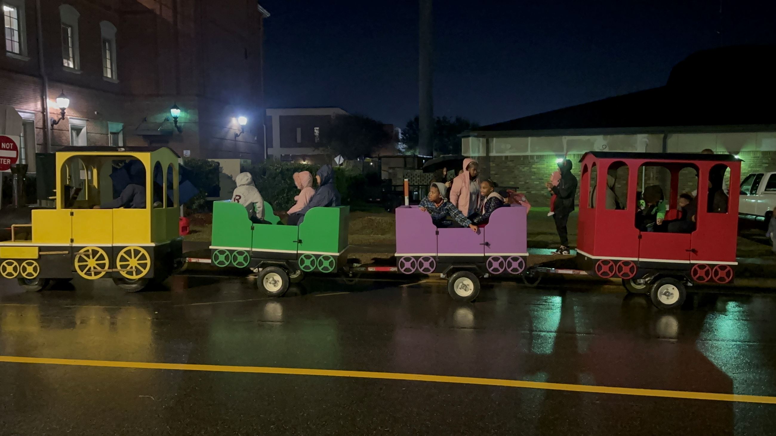 Hinesville for the Holidays. Picture 1